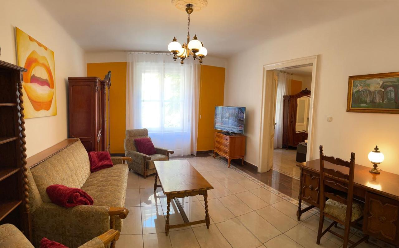 Buda Castle Apartment Budapest Eksteriør bilde